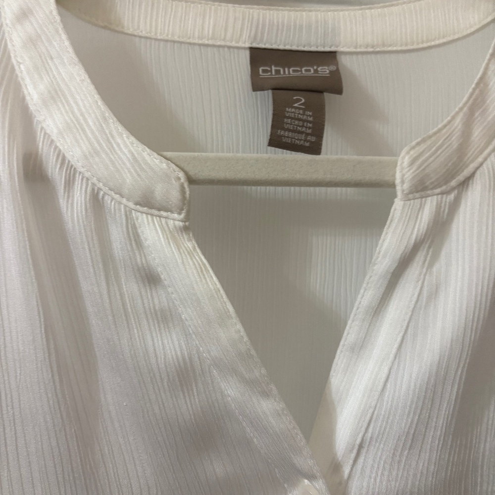 White Chico’s blouse